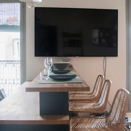 Apartment Superb Bright Apartment Near The Sacre-Coeur Paris