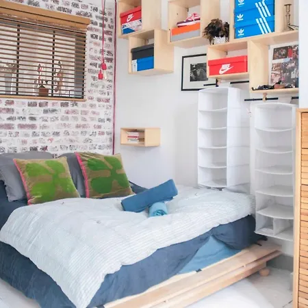 Superb Bright Apartment Near The Sacre-Coeur Apartment