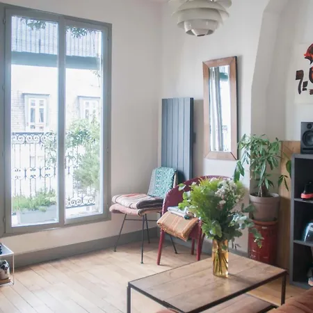 Superb Bright Apartment Near The Sacre-Coeur Apartment *