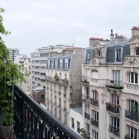 Superb Bright Apartment Near The Sacre-Coeur